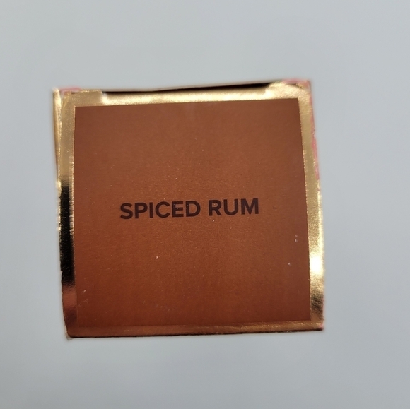 Too Faced Spiced Rum Peach Perfect Matte Foundation - Picture 7 of 12
